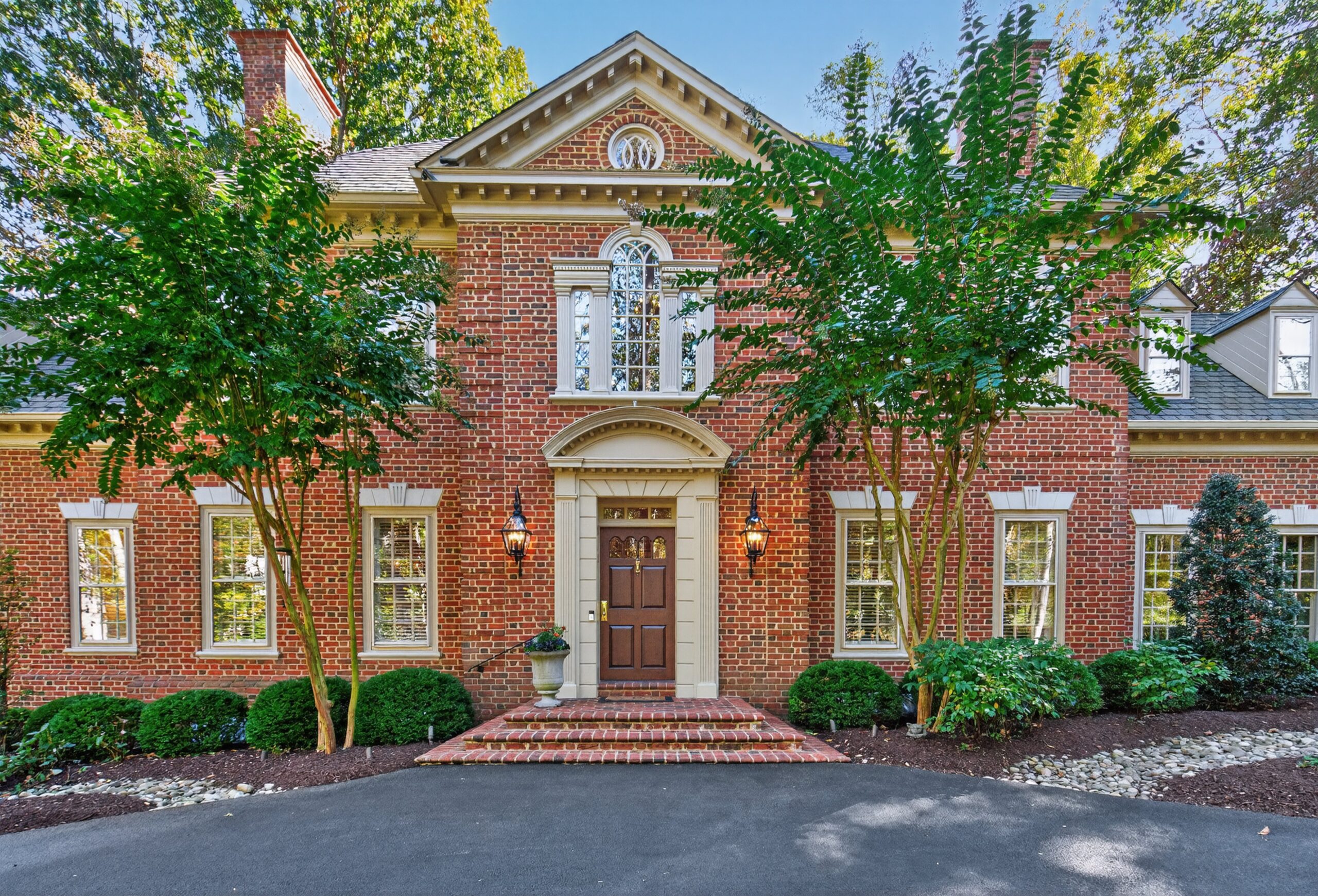 921 Towlston Rd, McLean